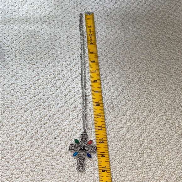 Avon 1972 Romanesque Necklace Faux Stone Cabochons Embellished Cross Silver Tone - Picture 5 of 9